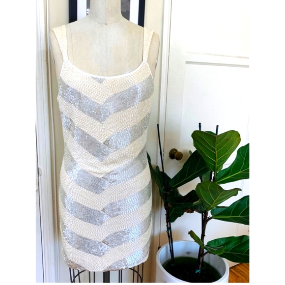 🥳NYE🥳NWT X by NBD Montserrat Beaded Mini Dress - Picture 4 of 9